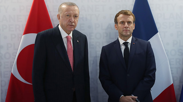 Cumhurbaşkanı Erdoğan'dan Macron'a Yunanistan uyarısı: Bak seni aldatıyorlar, bunların parası falan yok