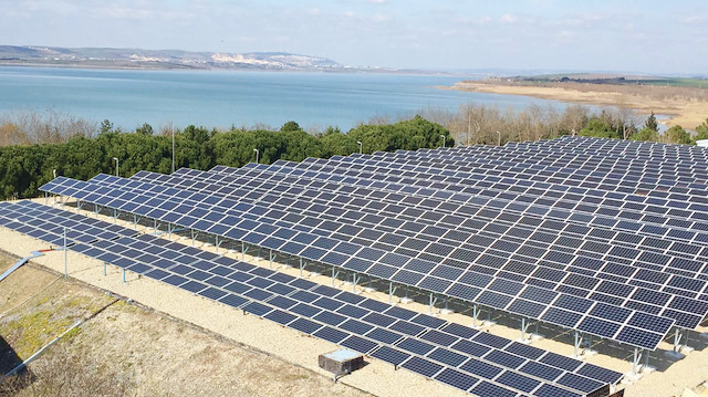 Türkiye’de Ulusal Katkı ile Yürütülmesi Öngörülen Plan Politikaları kapsamında güneş enerjisinden elektrik üretiminin 2030 yılında 10 GW kapasiteye ulaşması, rüzgar enerjisinden elektrik üretiminin ise 16.5 GW kapasiteye ulaşması, mümkün olan tüm hidrolik kapasitenin kullanılması öngörülüyor.