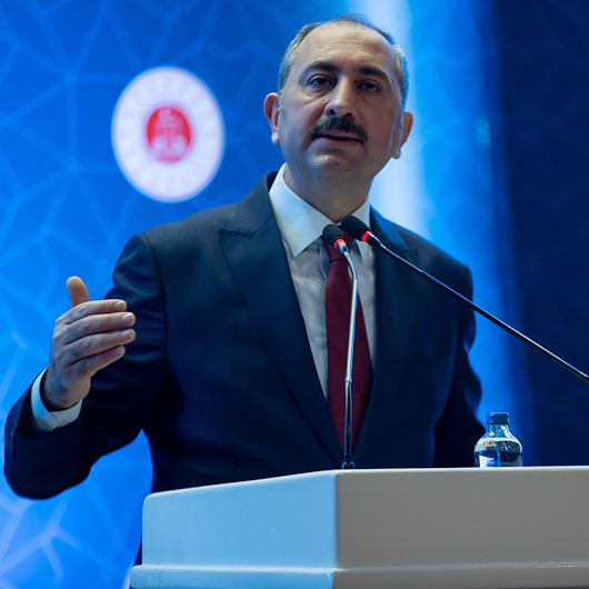Bakan Gül: CHP 'Terörle mücadele edelim' dediğimizde çark etti