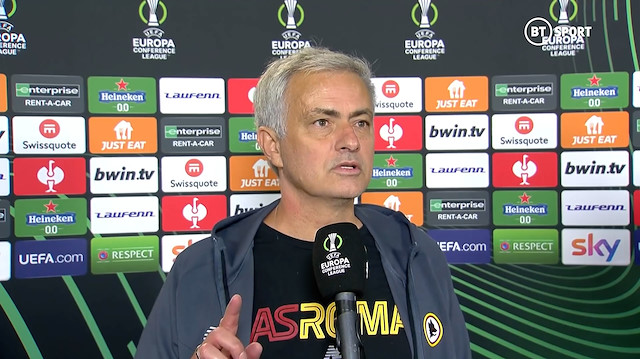Bodo-Glimt maçı sonrası hakem performansını ısrarla muhabire soran Jose Mourinho istediğini alamadı