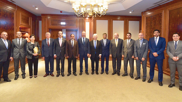 Zirve öncesinde Arap ülkelerinin büyükelçileri ve temsilcileri Ankara’da UİP yönetimi ile bir araya geldi.