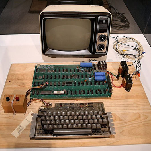 600 bin dolara açık arttırmada: İşte Apple'ın ilk bilgisayarı