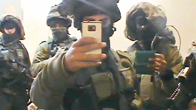 İsrail ordusunun, Batı Şeria’da yaşayan 7’den 70’e bütün Filistinli nüfusu, kameralar ve akıllı telefon uygulaması ile gözetlediği belirlendi.