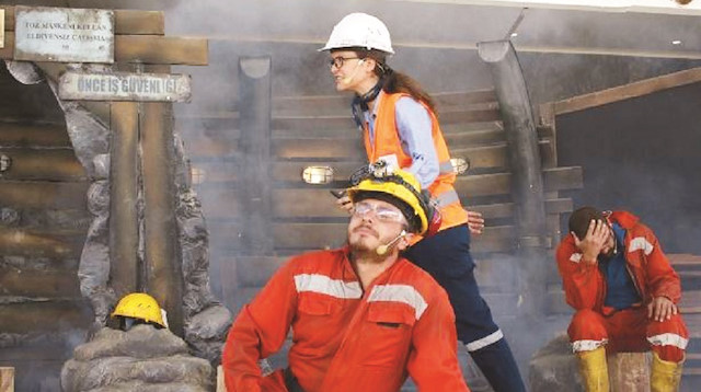 Madencilikte İş Sağlığı ve Güvenliği Projesi (MİSGEP) ile 10 bin maden çalışanına tiyatro yoluyla ulaşılıyor. 