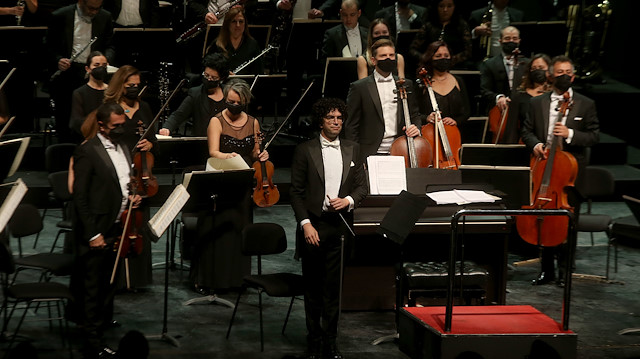 ​Cumhurbaşkanlığı Senfoni Orkestrası AKM'de konser verdi
