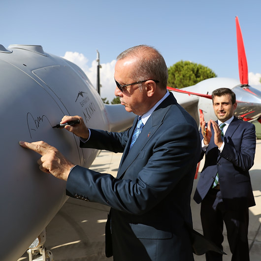 Yunanistan Türk SİHA'ları karşısında çaresiz: Püskürtmek için büyük para harcanıyor