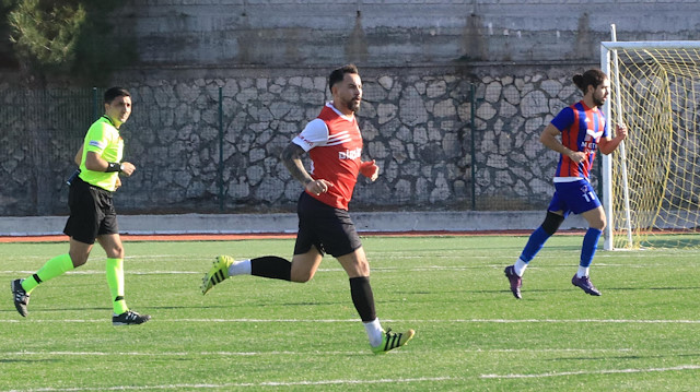 Yeni takımıyla ilk maçına çıktı.