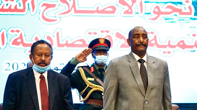 السودان.. البرهان وحمدوك يوقعان على اتفاق سياسي جديد 