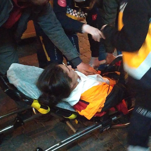 Derbi sevinci kana bulandı: Uşak'ta iki kişi bıçaklandı