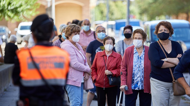 Almanya koronavirüsün pençesinde: Sağlık bakanından korkutan sözler