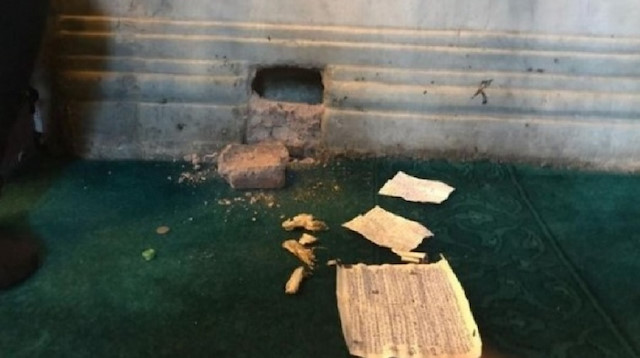 Ayasofya'da kırılan taşın arkasından gizemli notlar çıktı
