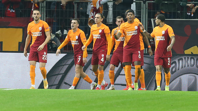 Galatasaraylı futbolcuların Marsilya maçındaki gol sevinci.