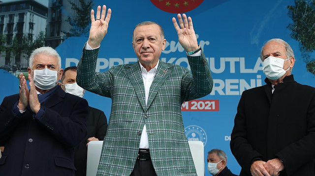 أردوغان يشارك في مراسم تسليم شقق ومحال لمتضرري زلزال إزمير
