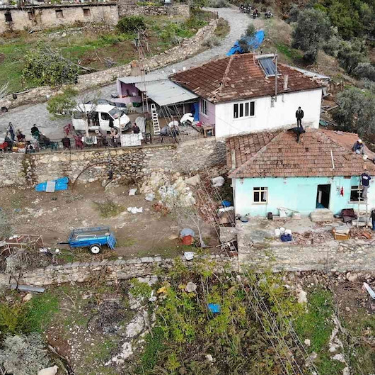 Fırtına bölgeyi yerle bir etti