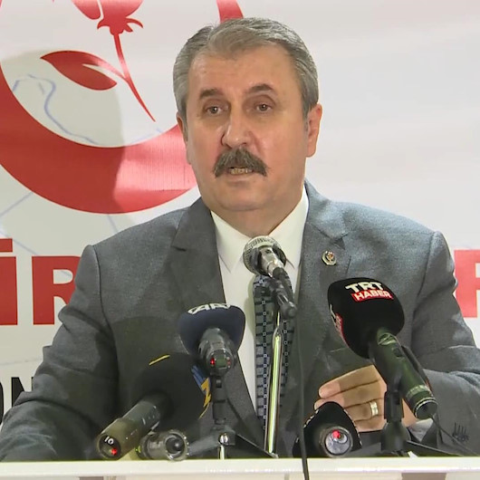 BBP Genel Başkanı Desticiden muhalefete miting tepkisi: Sokağı tahrik etmeyin seçim zamanında yapılacaktır
