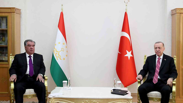 Cumhurbaşkanı Erdoğan, Tacikistan Cumhurbaşkanı Rahman ile görüştü.