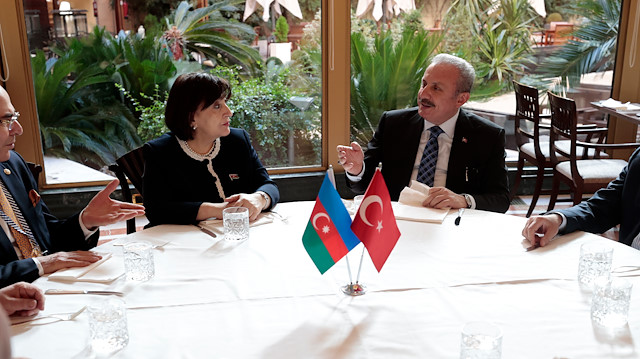 رئيس البرلمان التركي يلتقي نظيرته الأذربيجانية في مدريد