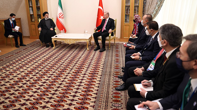 Cumhurbaşkanı Erdoğan, İran Cumhurbaşkanı İbrahim Reisi ile görüştü.