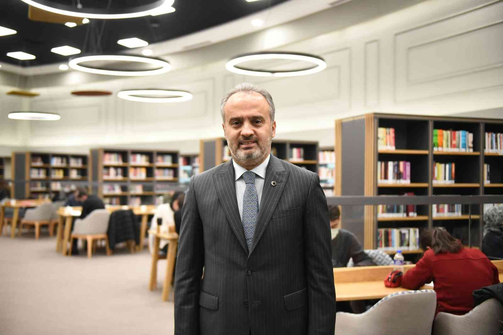 Bursa Büyükşehir Belediye Başkanı Alinur Aktaş.