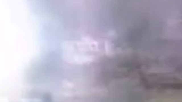 Başakşehir'de elektrik trafosu bomba gibi patladı