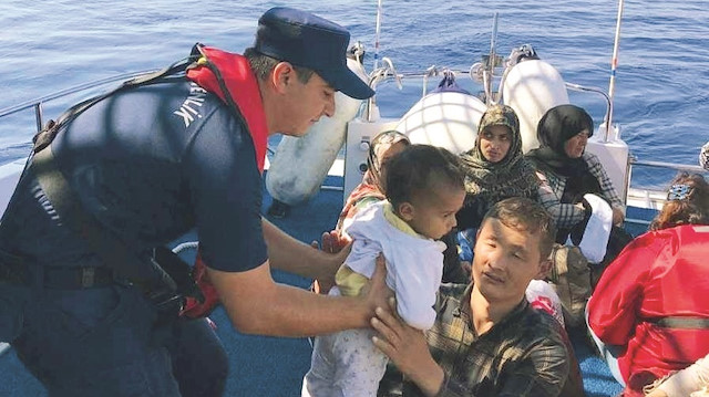 Consolidated Rescue Group denizde, ormanda, hatta çölde zor durumdaki binlerce göçmene el uzattı.