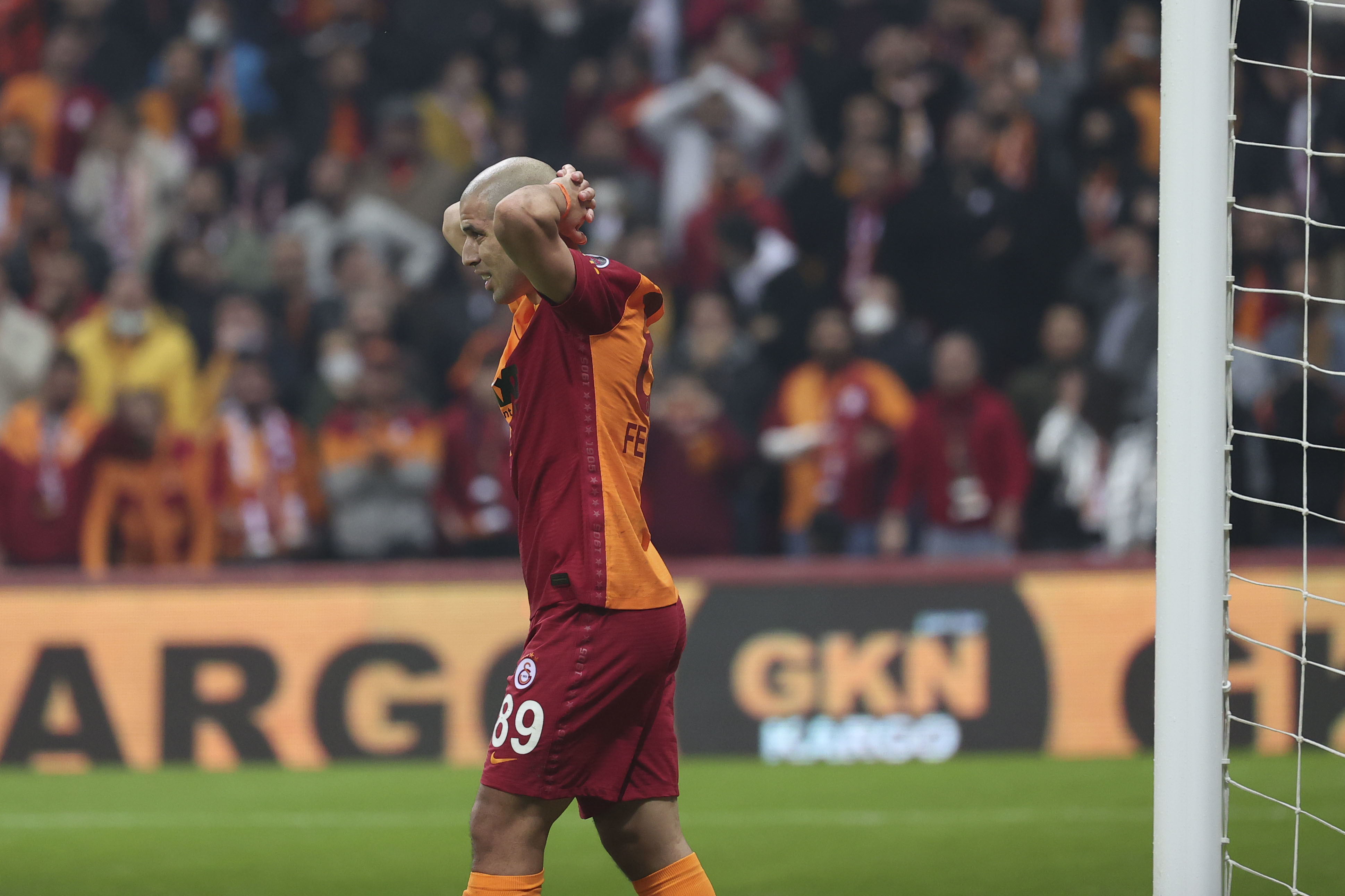 Feghouli bu sezon takımına 4 gol 2 asistlik katkı sağladı.