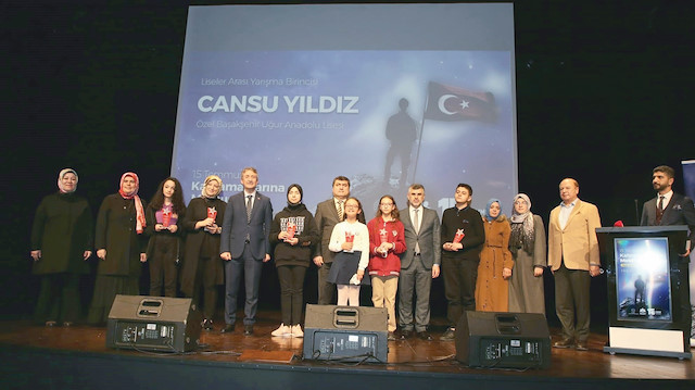 Sultanbeyli Belediyesi, İstanbul İl Millî Eğitim Müdürlüğü ve 15 Temmuz Derneği’nin düzenlediği yarışmada öğrenciler 15 Temmuz Kahramanlarına mektup yazdı.