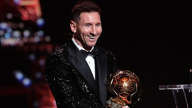 Lionel Messi, 7. kez Ballon d'or ödülünü kazandı
