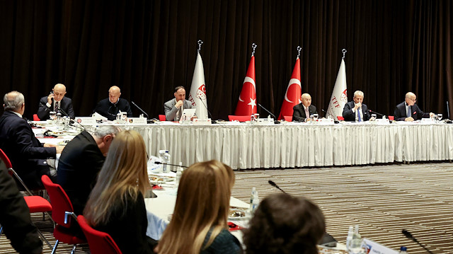 Türkiye Futbol Federasyonu, Kulüpler Birliği Vakfı ve TFF 1. Lig Kulüpler Birliği Derneği temsilcileri bir araya geldi