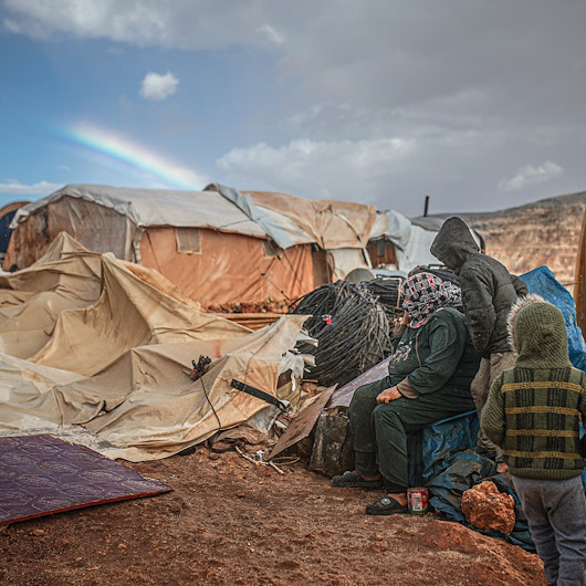 İdlibdeki sığınmacıların çadırları fırtına nedeniyle yıkıldı