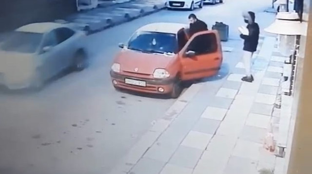 Kütahya'da sürücünün çalışır vaziyette bıraktığı otomobil böyle çalındı
