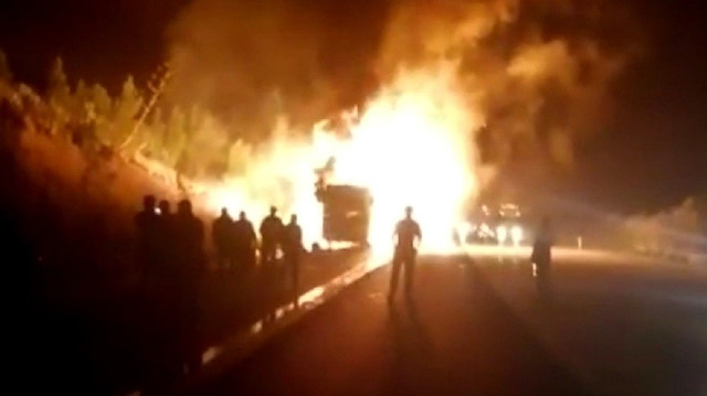 Osmaniye’de yolcu otobüsü alev alev yandı