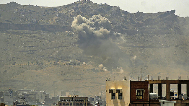 التحالف يعلن تدمير ورش تجميع صواريخ ومخازن أسلحة للحوثيين باليمن