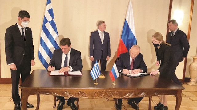 Atina yönetimi, Rusya ile turizmden enerjiye, ulaştırmadan teknolojiye bir dizi anlaşma imzaladı. 