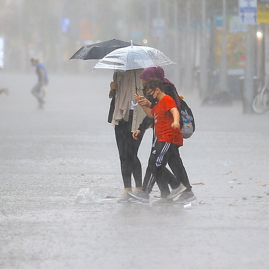 Meteorolojiden fırtına ve kuvvetli yağış uyarısı