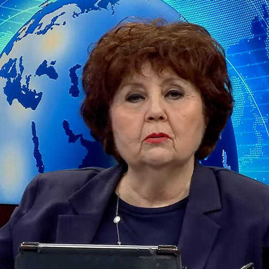 Halk TV sunucusu Ayşenur Arslan Milli Deniz Topu’nu alaya aldı: Tenis topu değil değil mi?