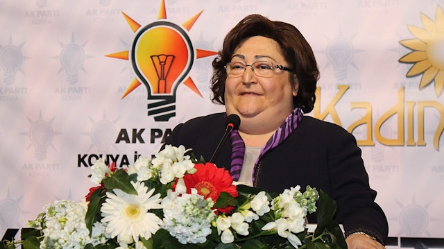 AK Partili Güldal Akşit vefat etti: Koronavirüs tedavisi görüyordu