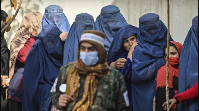 Taliban, kadınların evliliğe rıza göstermesi gerektiğini söyleyen kararname yayınladı