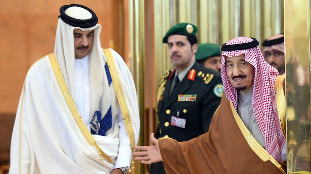 عاهل السعودية يدعو أمير قطر لأول قمة خليجية منذ انتهاء الأزمة 