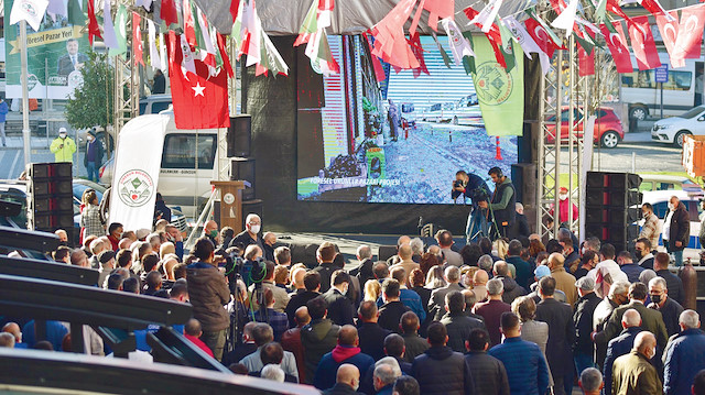 Törende AK Parti Milletvekili Cemal Öztürk ve Vali Enver Ünlü de konuşma yaptı. Daha sonra ise toplu açılış töreni için kurdele kesimi yapılarak tören sona erdi.