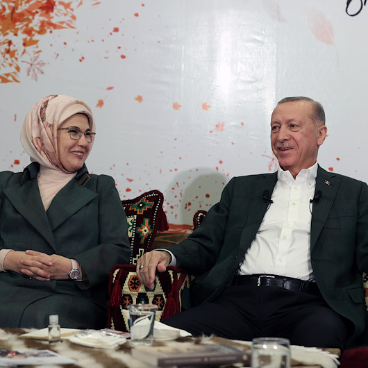 Emine Erdoğanı gülümseten soru: Başıma iş açtın Sayın Başkan