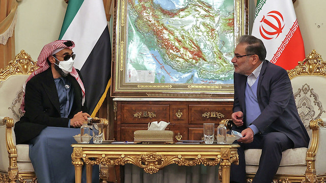 في زيارة نادرة.. مستشار الأمن القومي الإماراتي يلتقي قادة إيران