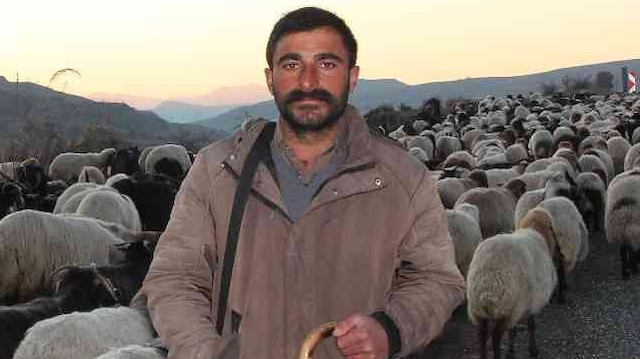 Siirt'te köylerde tarım ve hayvancılıkla uğraşmak istemeyen gençler 10 bin lira maaşı kabul etmiyor.