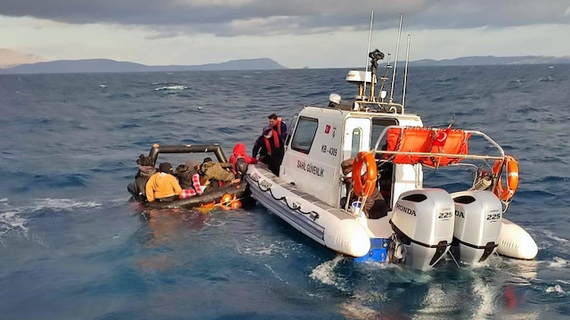 Sahil Güvenlik Komutanlığı'nın göçmenleri yakalama anı