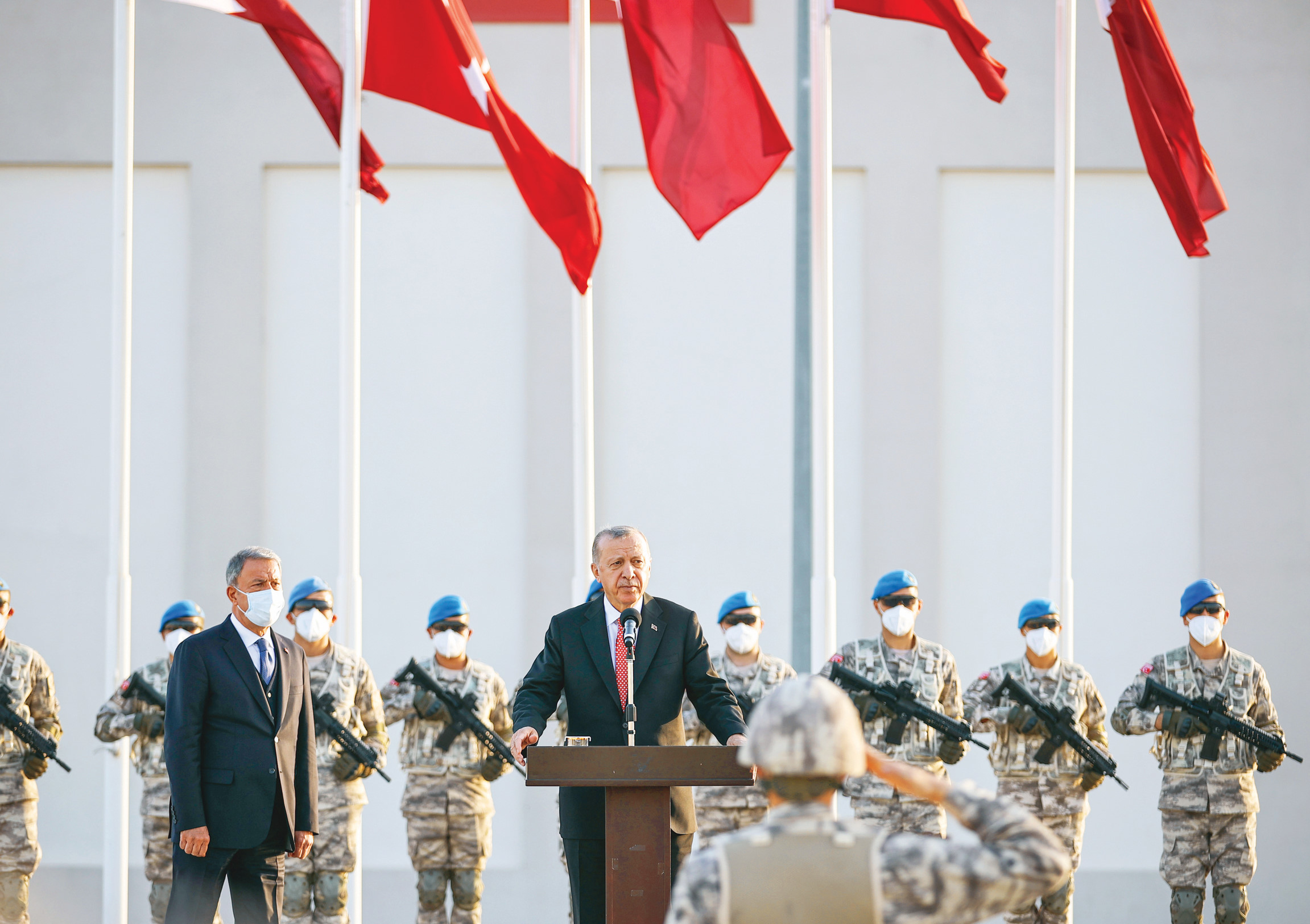 Erdoğan Katar-Türk Birleşik Müşterek Kuvvet Komutanlığını ziyaret etti.