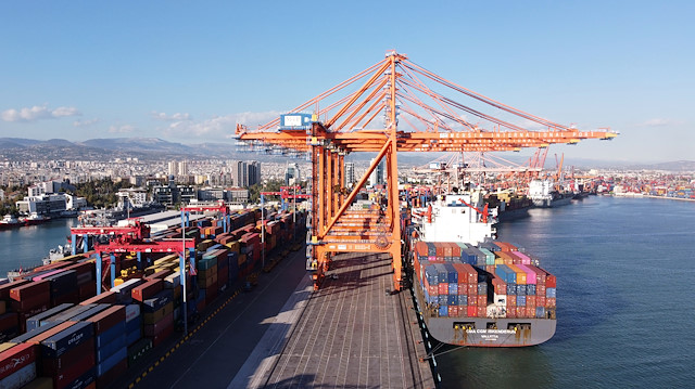 İhracattaki rekorlar limanlardaki hareketliliği artırdı: 450 milyon dolarlık yatırım