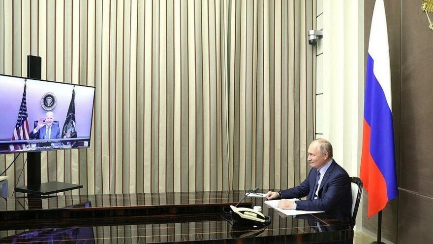 Putin ve Biden, video konferans yöntemiyle 2 saat süren görüşme gerçekleştirdi