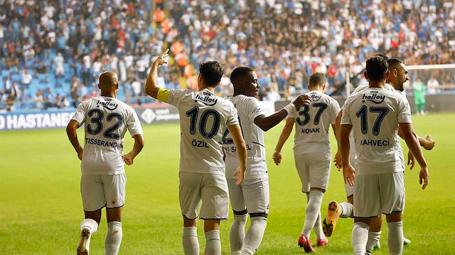 Fenerbahçe Avrupa Ligi grubunda 1 galibiyet 2 beraberlik ve 2 yenilgi aldı. 
