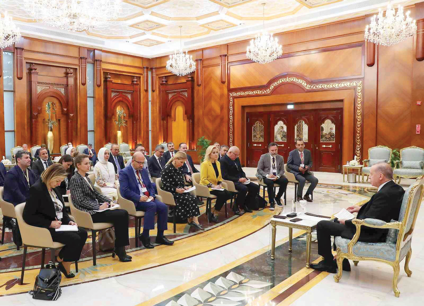 Cumhurbaşkanı Recep Tayyip Erdoğan, Katar ziyareti sonrasında gazetecilerle sohbet etti.