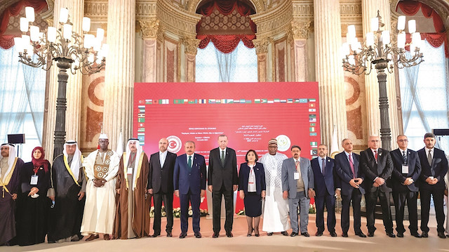 Cumhurbaşkanı Erdoğan,  Dolmabahçe Sarayı’nda  düzenlenen İslam İşbirliği  Teşkilatı Parlamento Birliği  (İSİPAB) 16. Konferansı  Açılış Oturumu’nda  konuştu.
